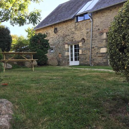 Etang Fleuri Bed and Breakfast Cahagnes Esterno foto